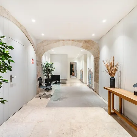 Whome Prime Location In Lisbon's Historic Centre