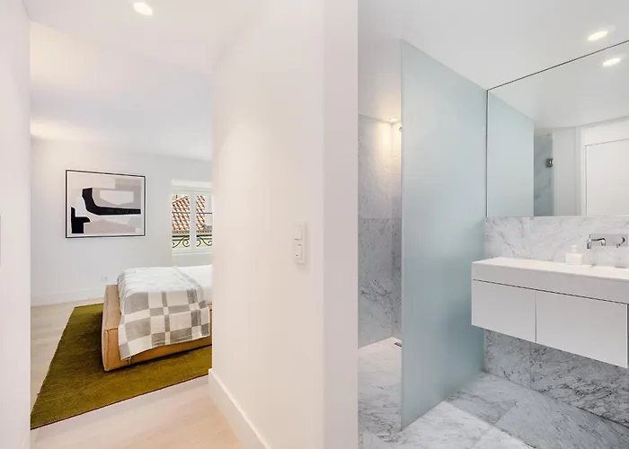 Whome Prime Location In Lisbon's Historic Centre