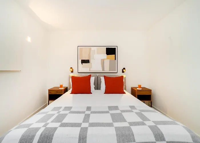 Whome Prime Location In Lisbon's Historic Centre *